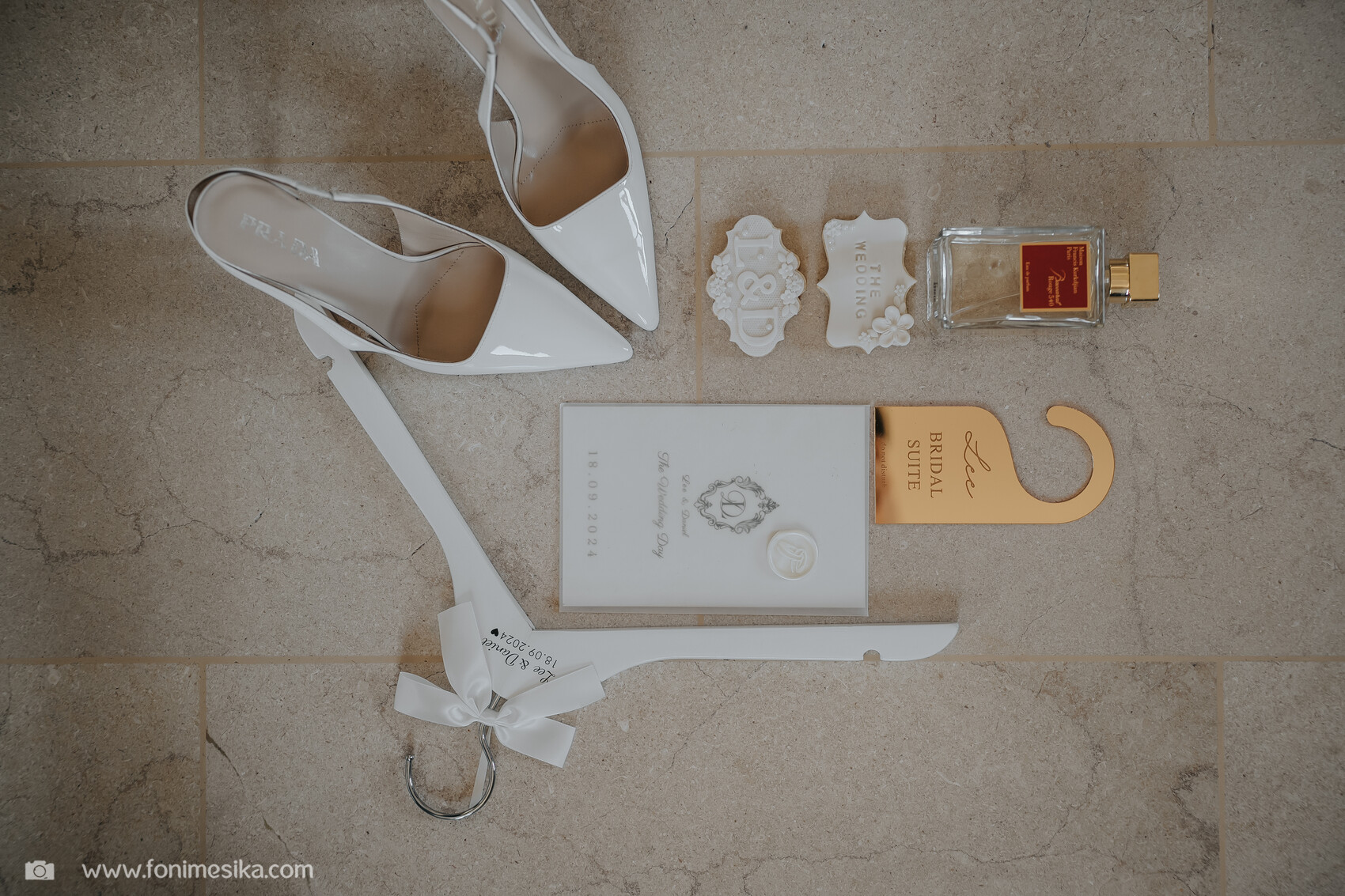 Lee - flat-lay חתונה